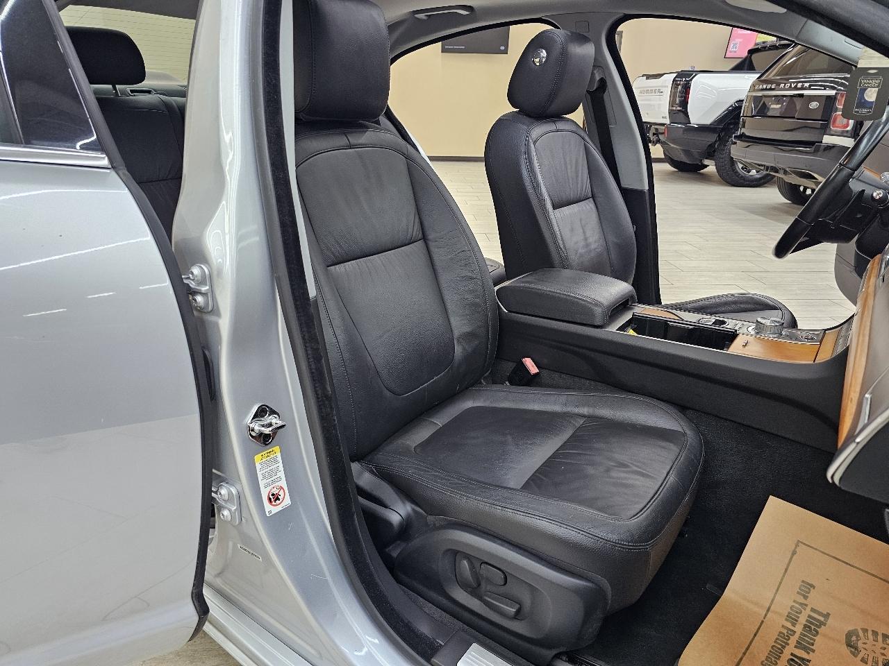 Jaguar XF-Series XF 2011