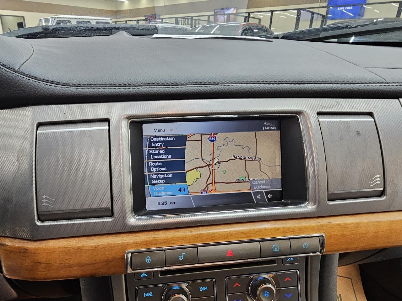 Jaguar XF-Series XF 2011