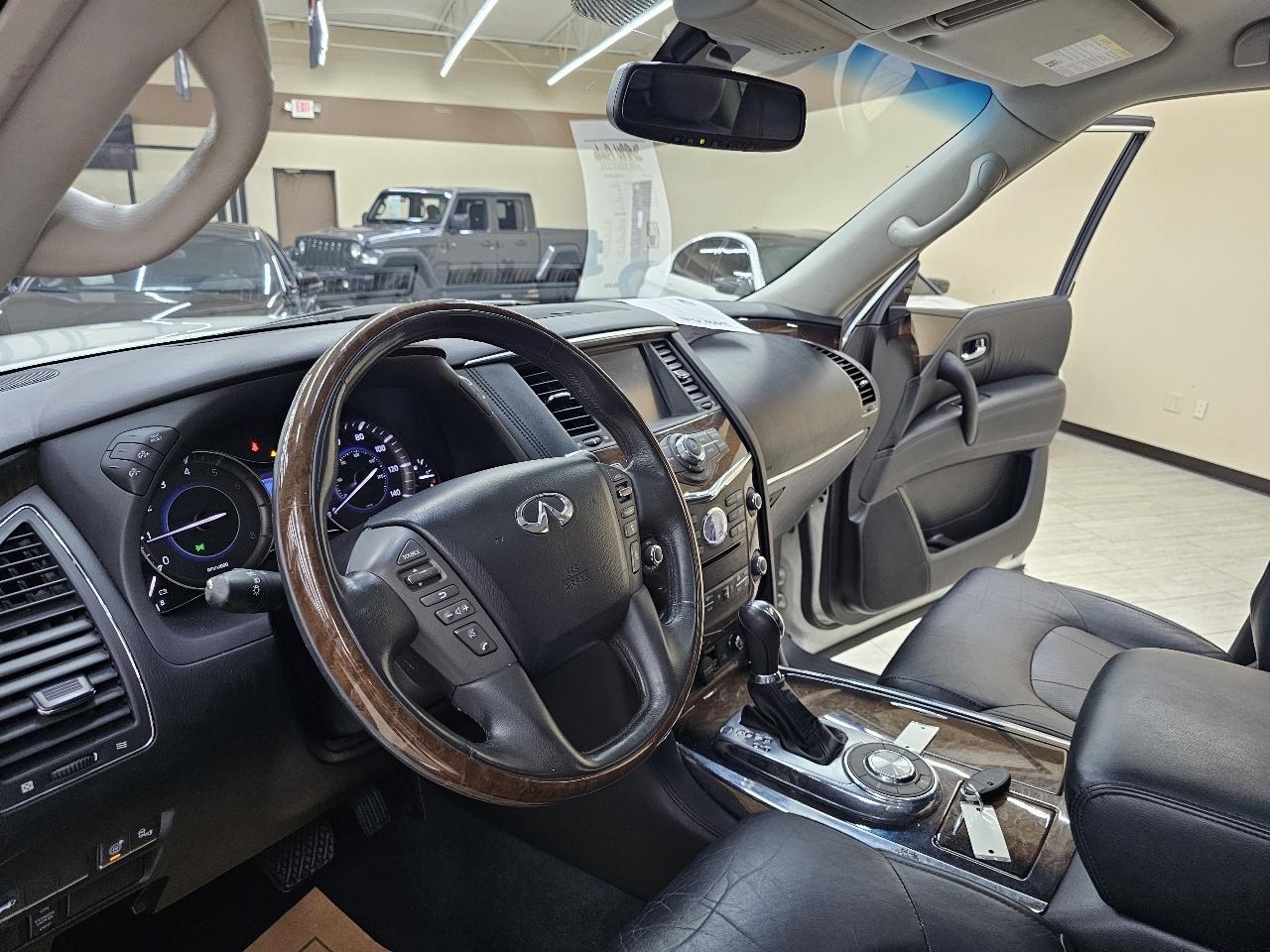 Infiniti QX80 2WD 2014