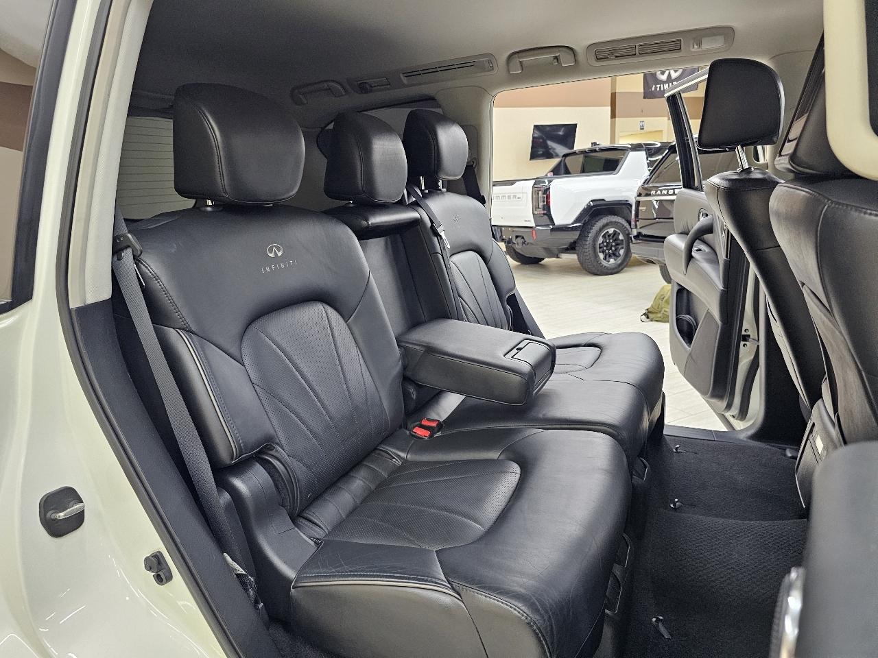 Infiniti QX80 2WD 2014