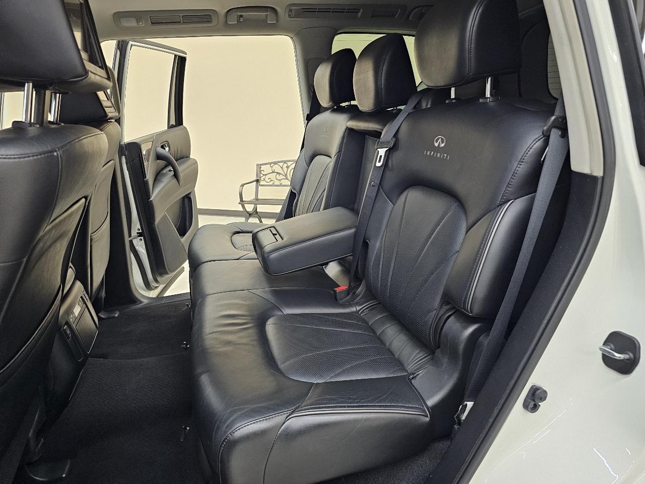 Infiniti QX80 2WD 2014