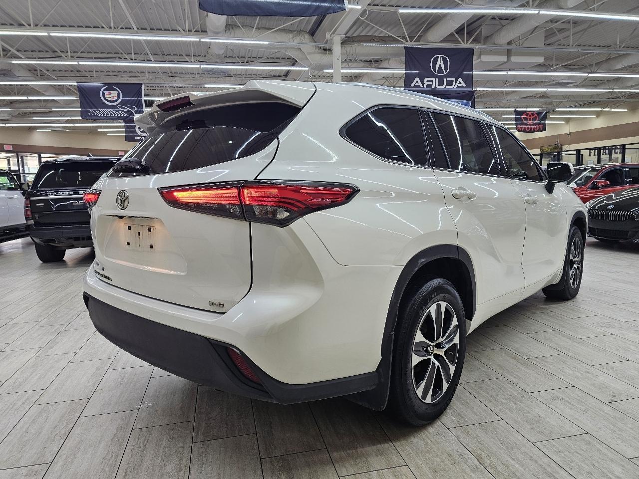 Toyota Highlander XLE FWD V6 2021