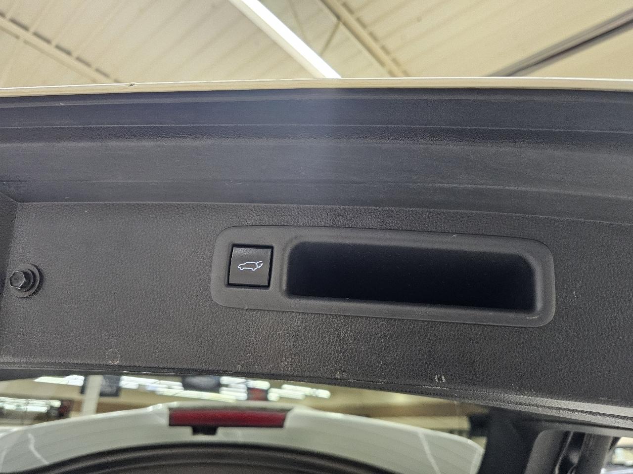 Toyota Highlander XLE FWD V6 2021