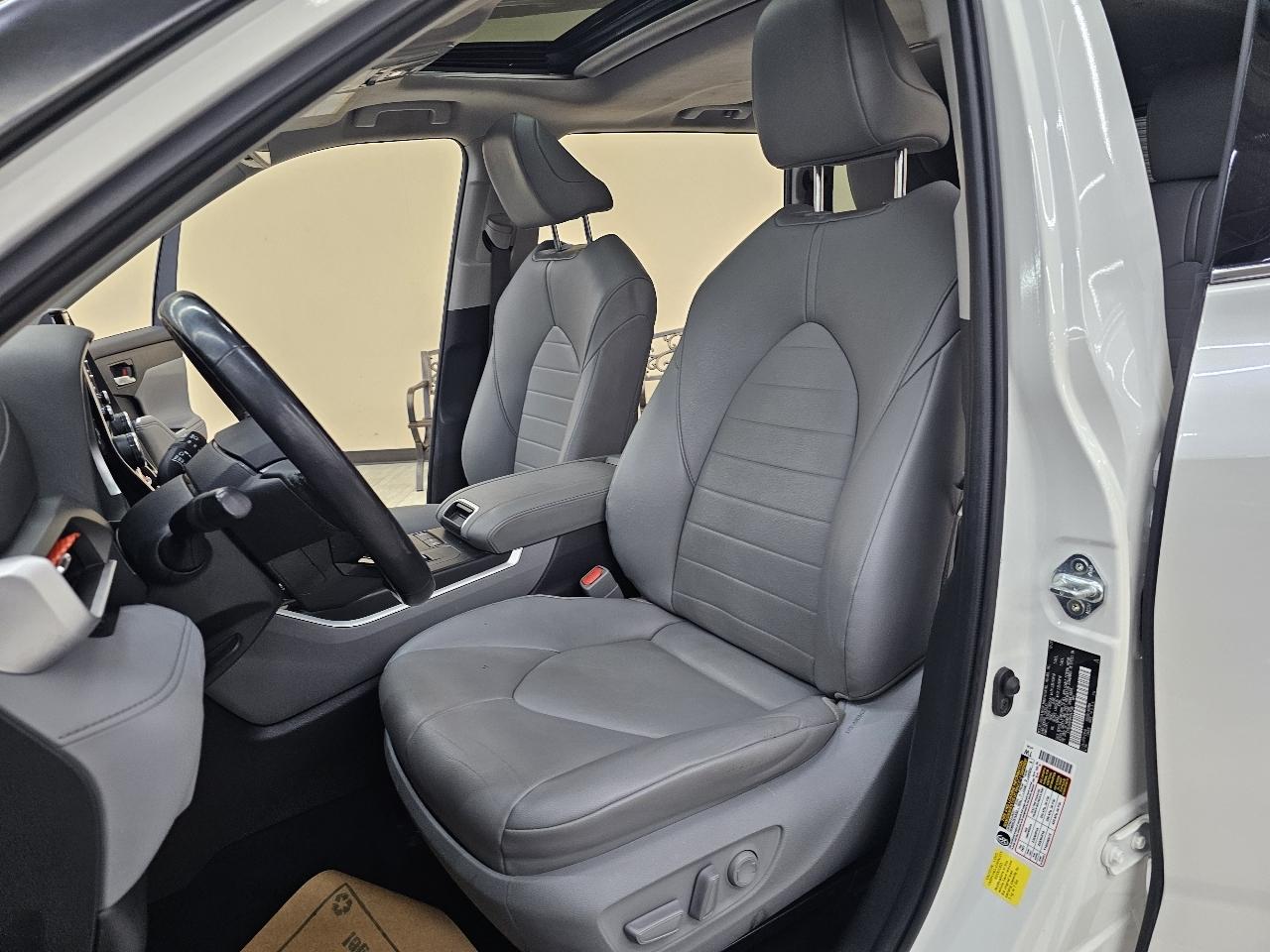 Toyota Highlander XLE FWD V6 2021