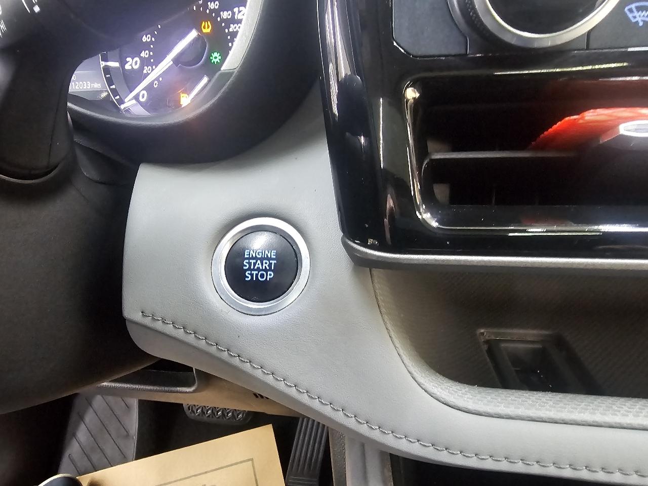 Toyota Highlander XLE FWD V6 2021