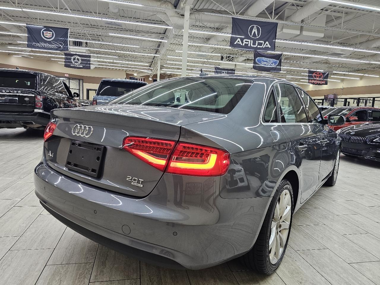 Audi A4 2.0T Sedan quattro Tiptronic 2013