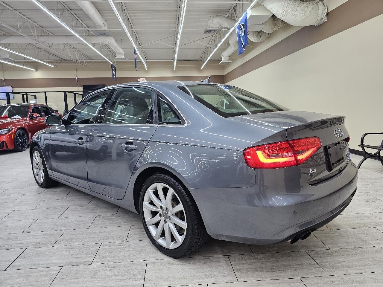 Audi A4 2.0T Sedan quattro Tiptronic 2013