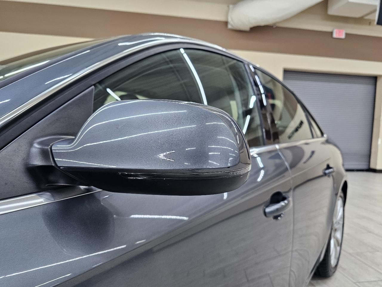 Audi A4 2.0T Sedan quattro Tiptronic 2013