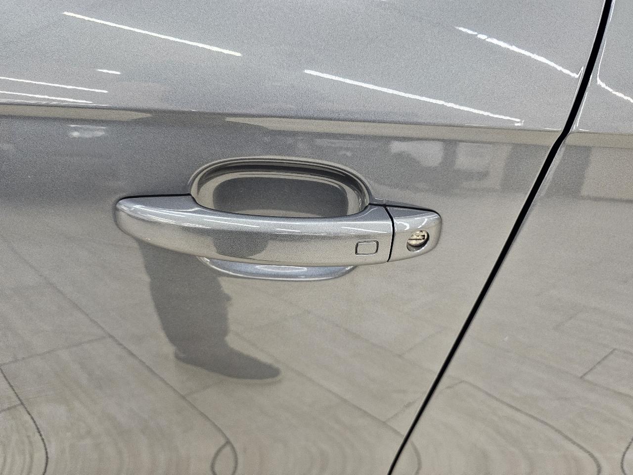 Audi A4 2.0T Sedan quattro Tiptronic 2013