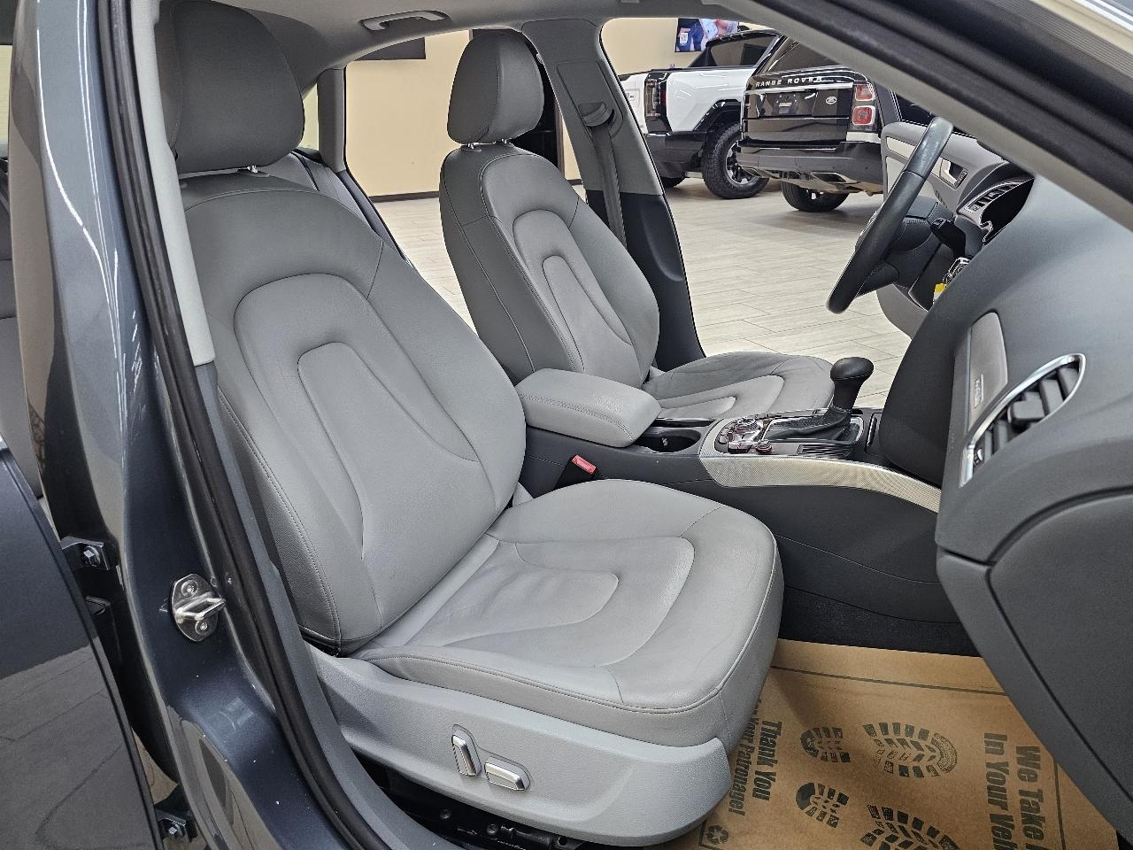 Audi A4 2.0T Sedan quattro Tiptronic 2013