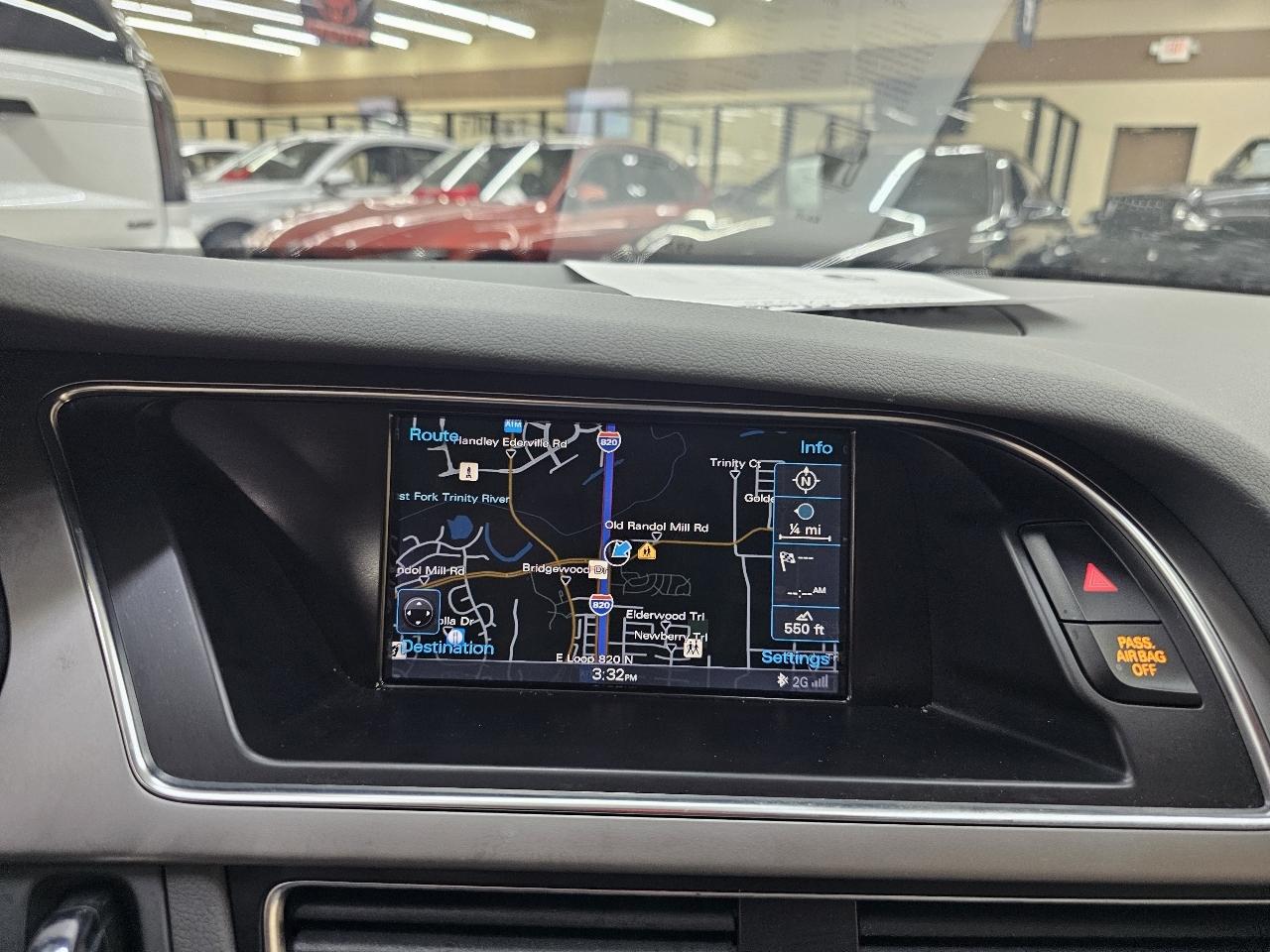 Audi A4 2.0T Sedan quattro Tiptronic 2013