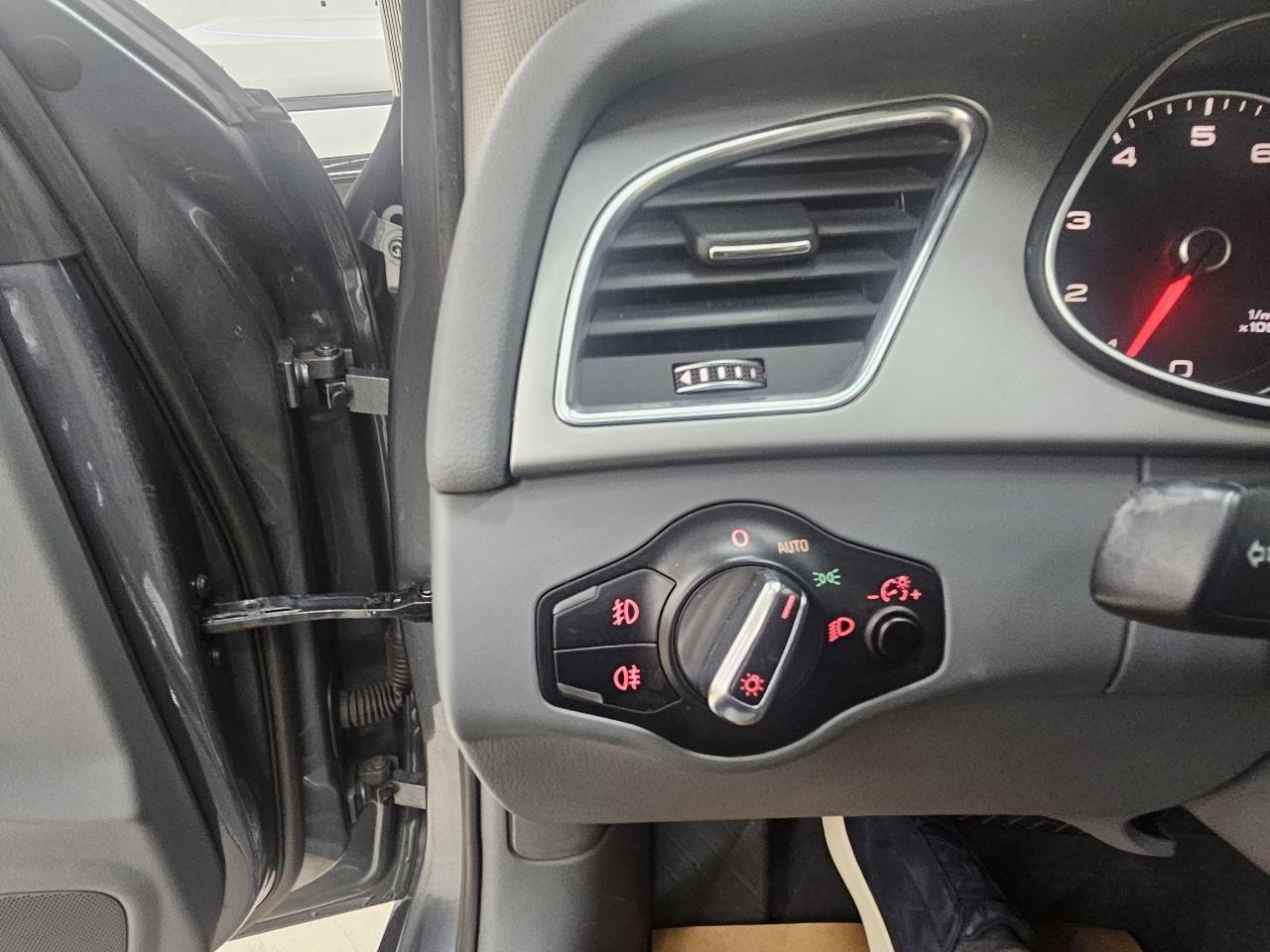 Audi A4 2.0T Sedan quattro Tiptronic 2013