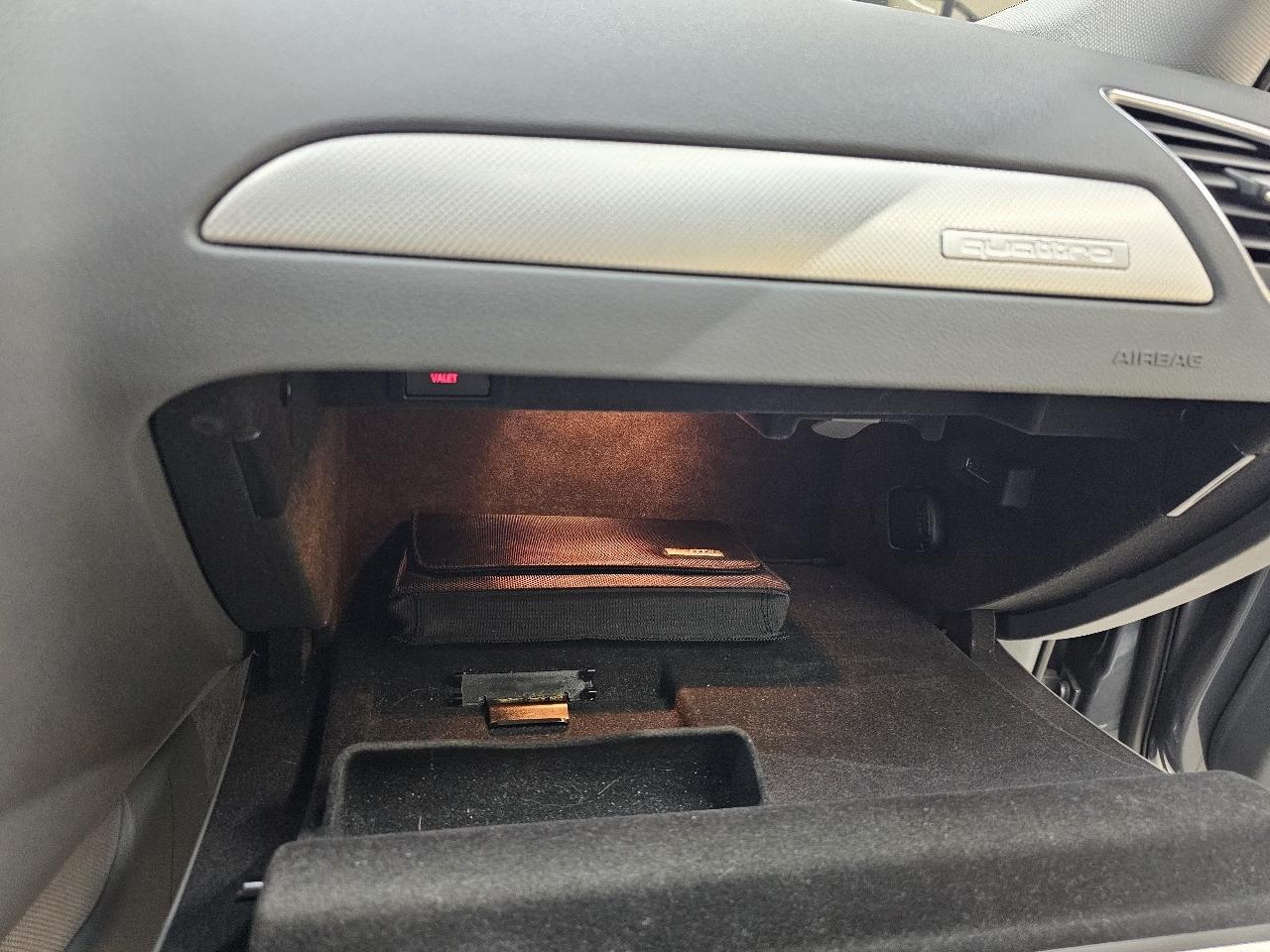 Audi A4 2.0T Sedan quattro Tiptronic 2013