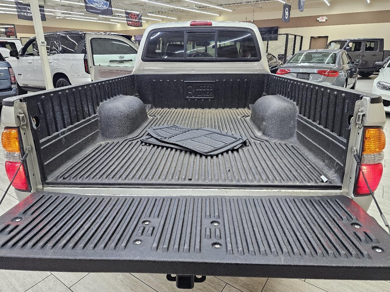 Toyota Tacoma Xtracab V6 4WD 2004