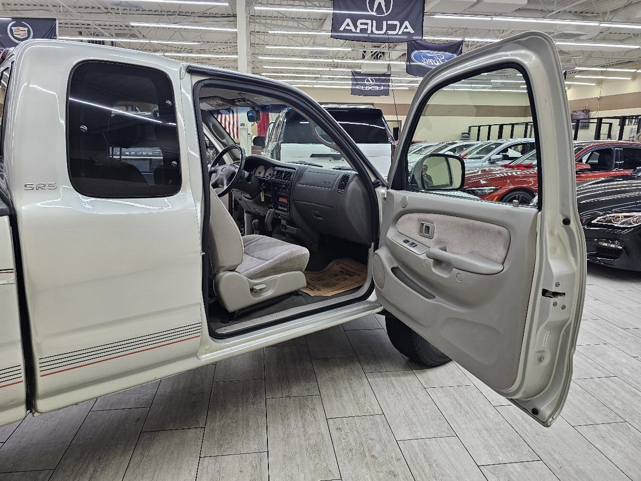 Toyota Tacoma Xtracab V6 4WD 2004