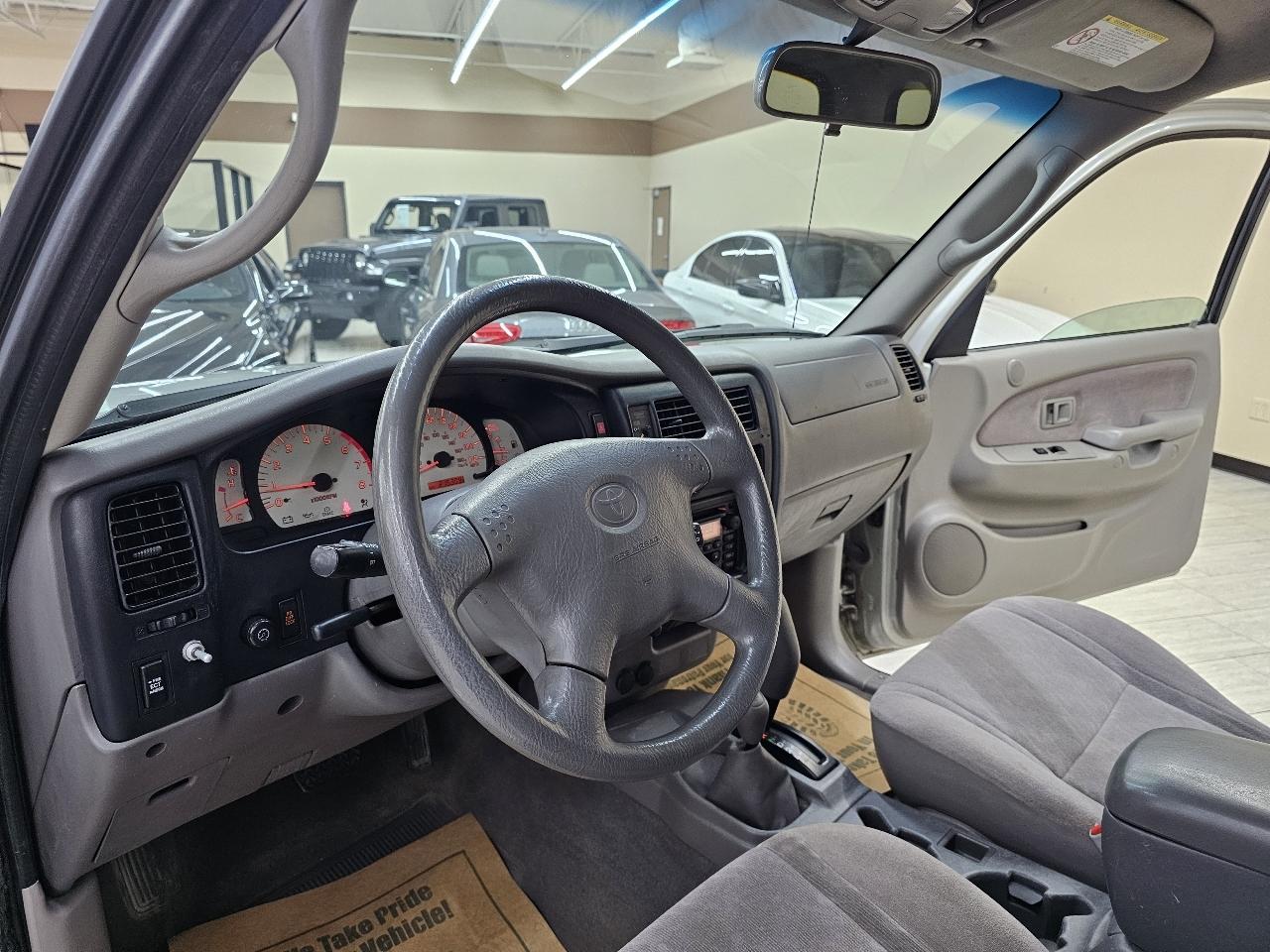 Toyota Tacoma Xtracab V6 4WD 2004