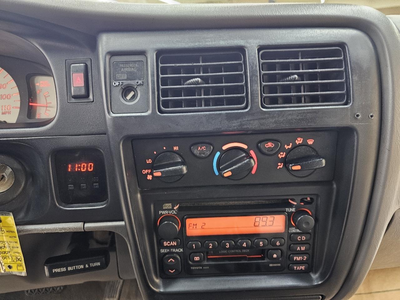 Toyota Tacoma Xtracab V6 4WD 2004
