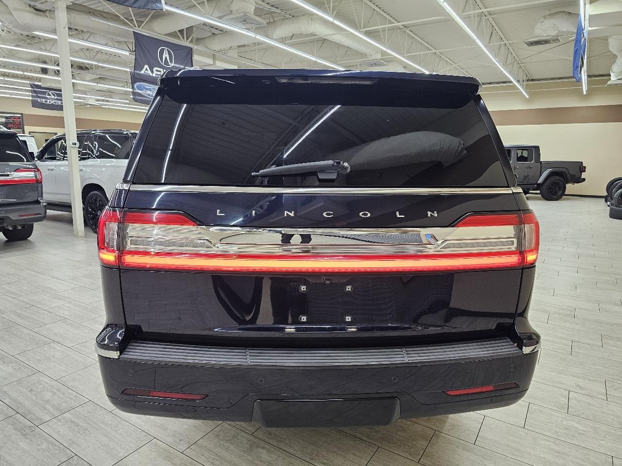 Lincoln Navigator L Reserve 2WD 2021