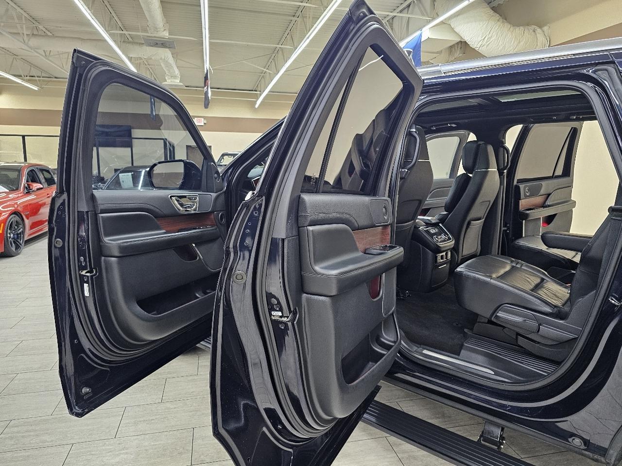 Lincoln Navigator L Reserve 2WD 2021