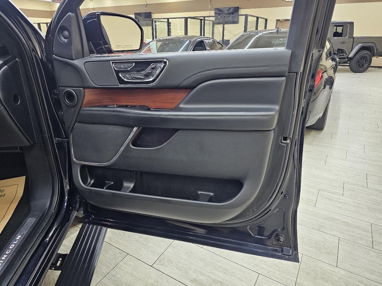 Lincoln Navigator L Reserve 2WD 2021