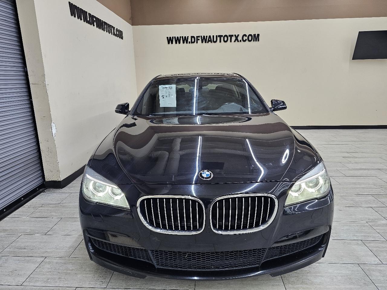 BMW 7-Series 740iL 2015