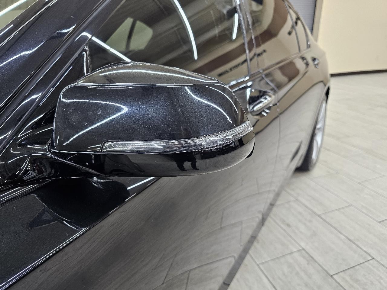 BMW 7-Series 740iL 2015