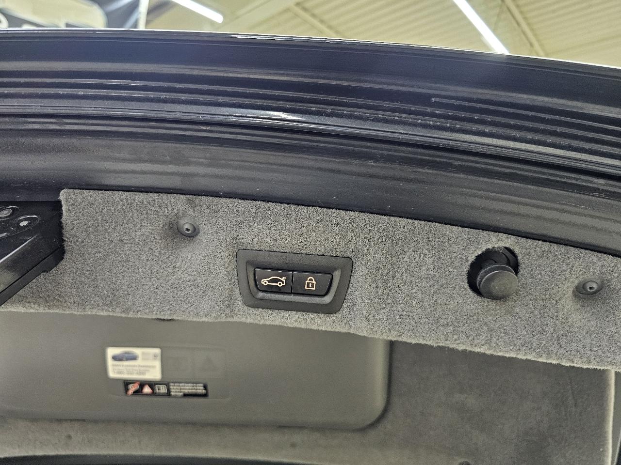 BMW 7-Series 740iL 2015