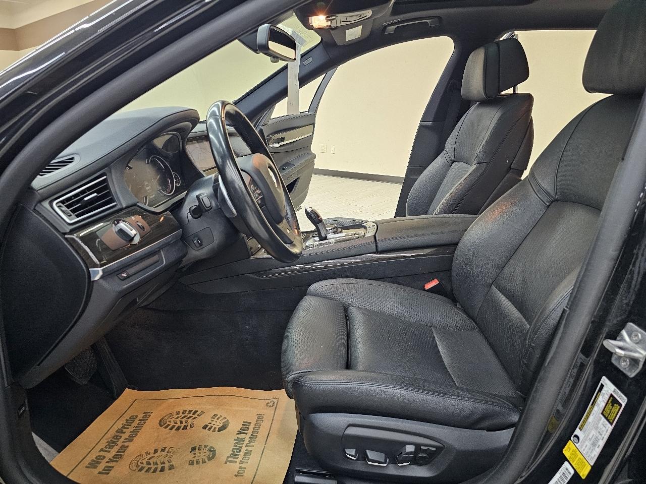 BMW 7-Series 740iL 2015