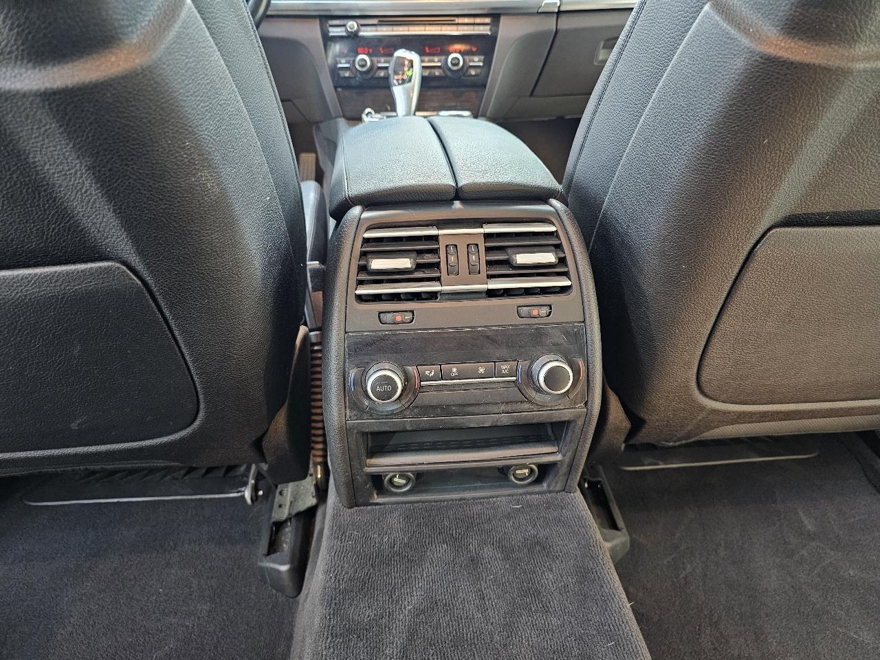 BMW 7-Series 740iL 2015