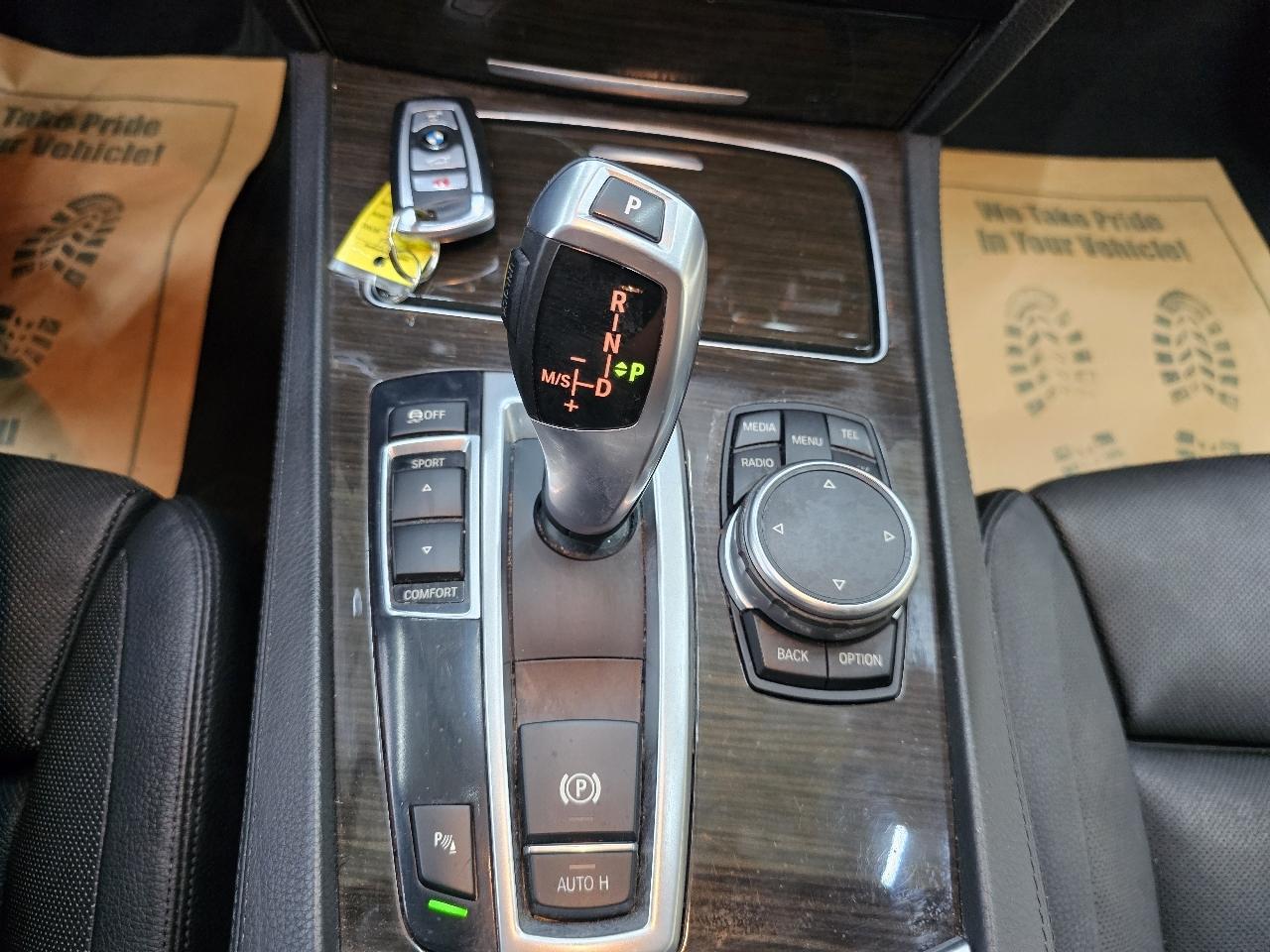 BMW 7-Series 740iL 2015