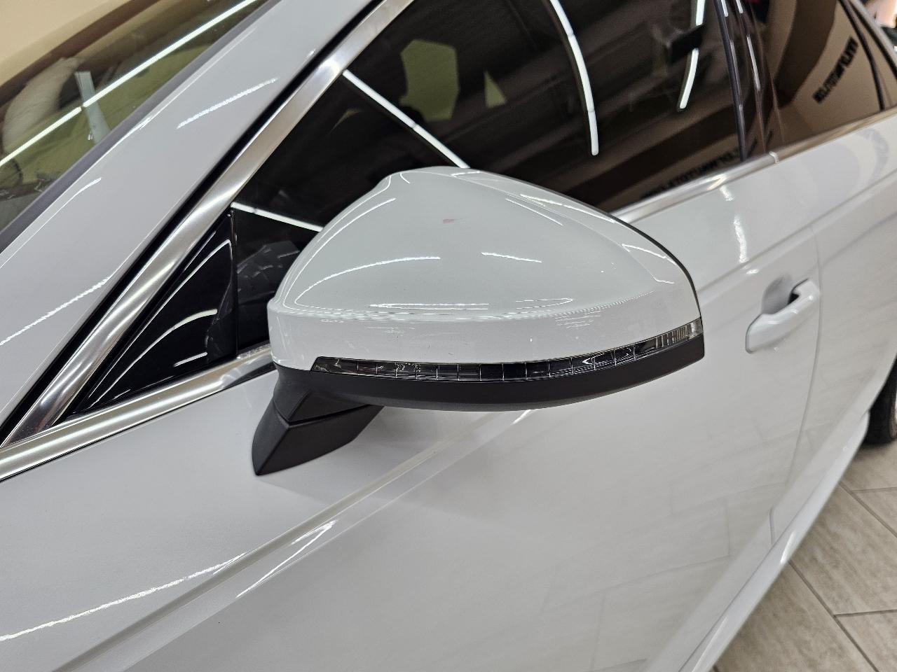 Audi A4 2.0T Premium Plus Sedan 2017