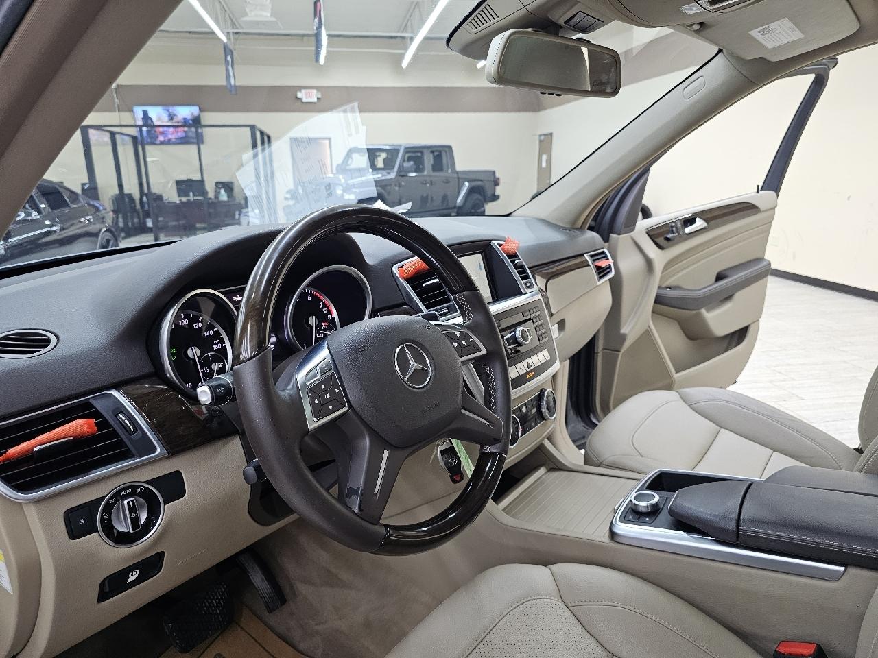 Mercedes-Benz M-Class ML350 4MATIC 2013