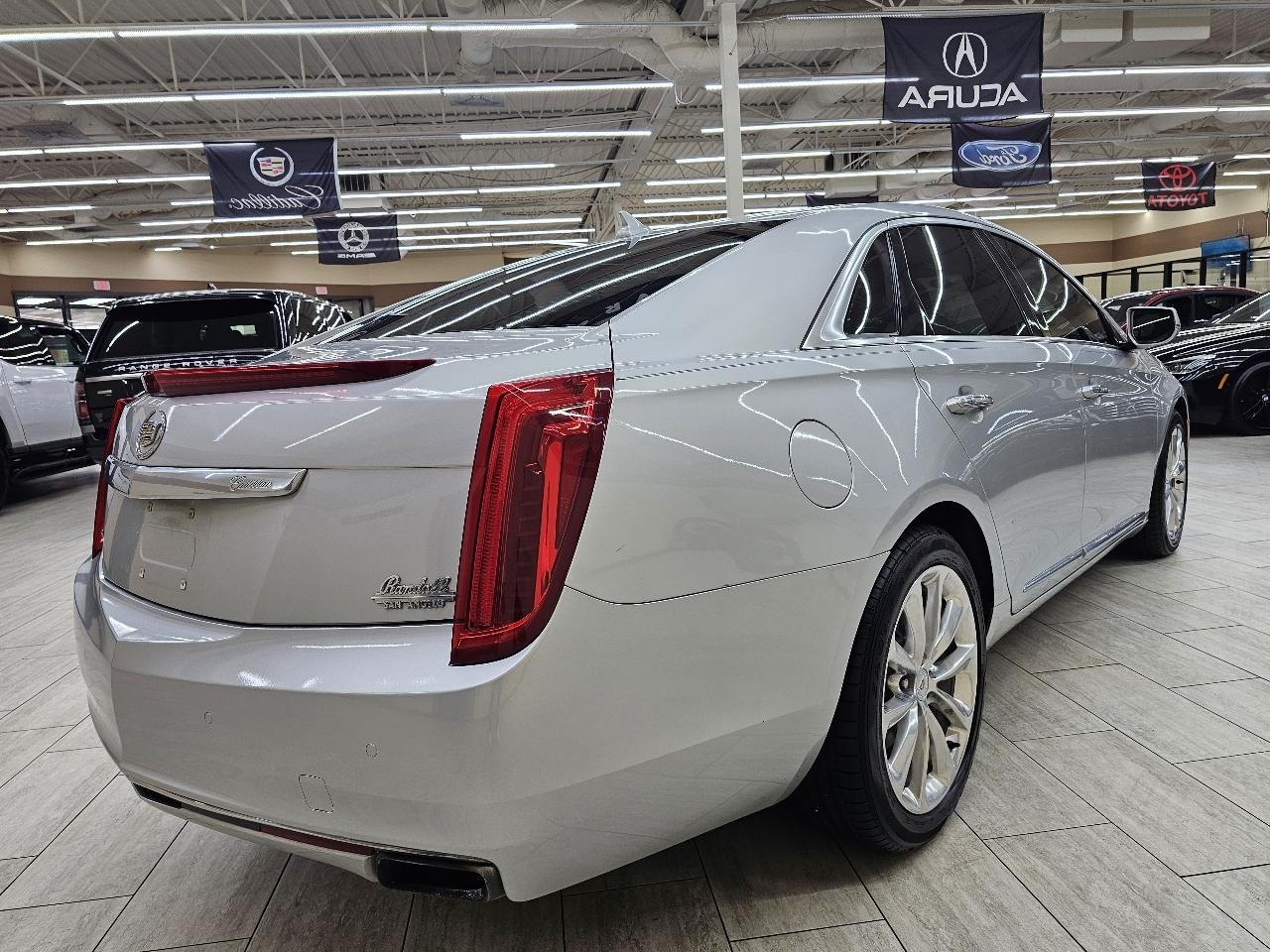 Cadillac XTS Luxury FWD 2014