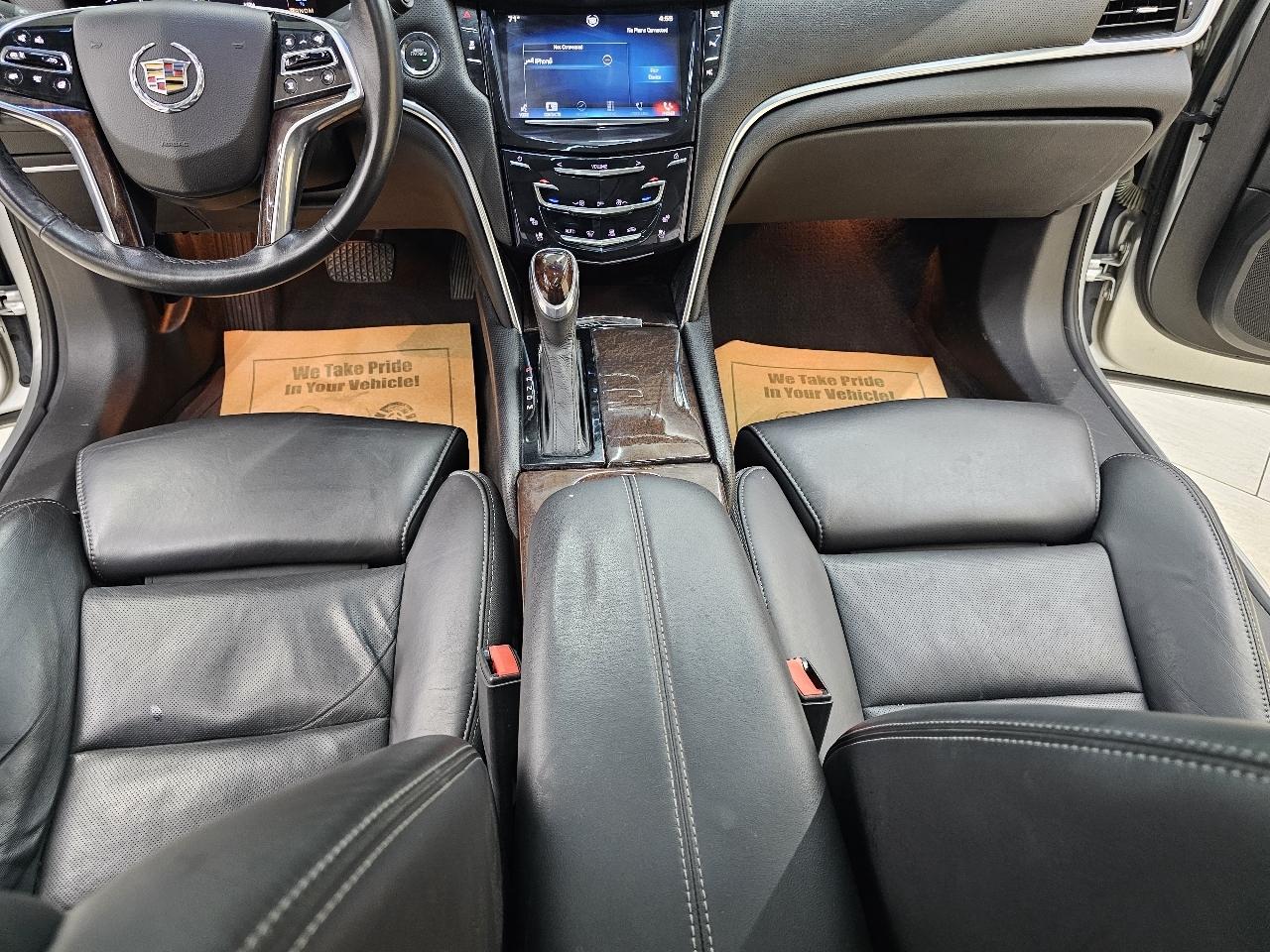 Cadillac XTS Luxury FWD 2014