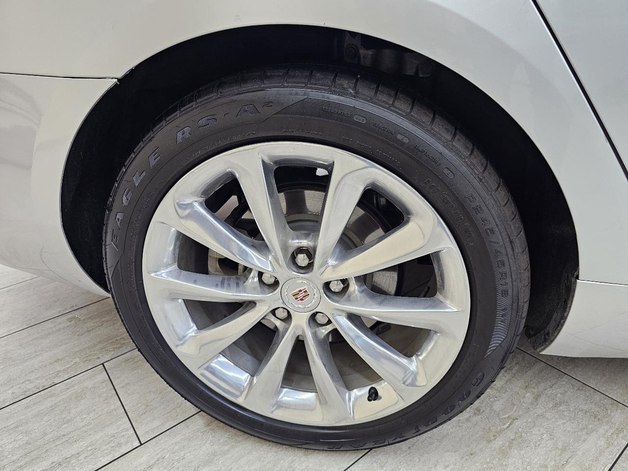 Cadillac XTS Luxury FWD 2014