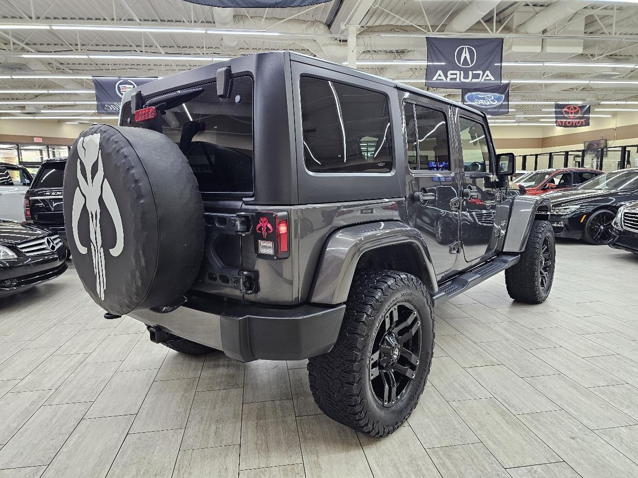 Jeep Wrangler Unlimited Sahara 4WD 2017