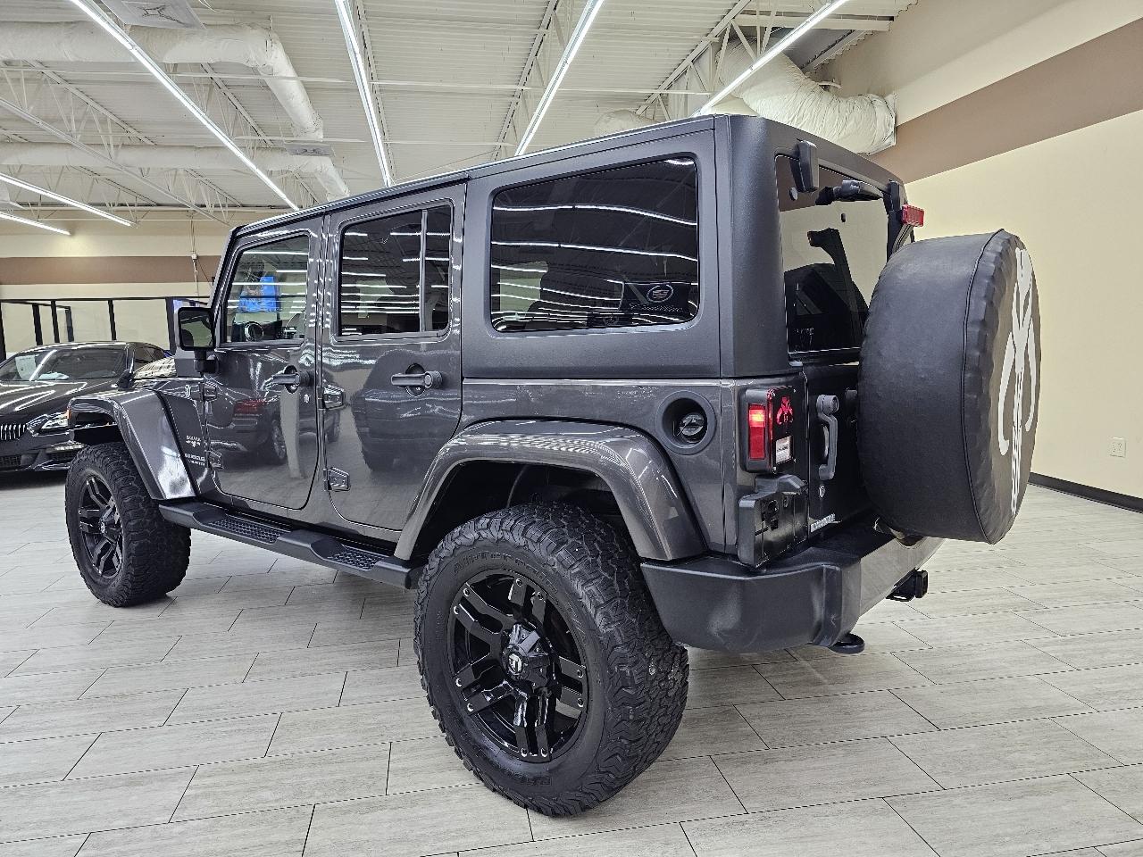 Jeep Wrangler Unlimited Sahara 4WD 2017