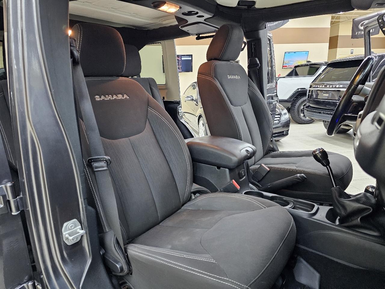 Jeep Wrangler Unlimited Sahara 4WD 2017