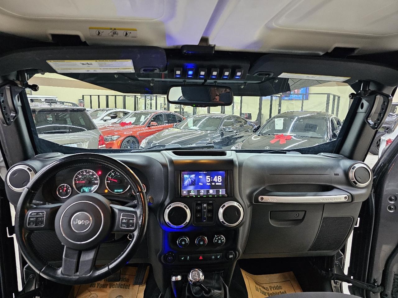 Jeep Wrangler Unlimited Sahara 4WD 2017