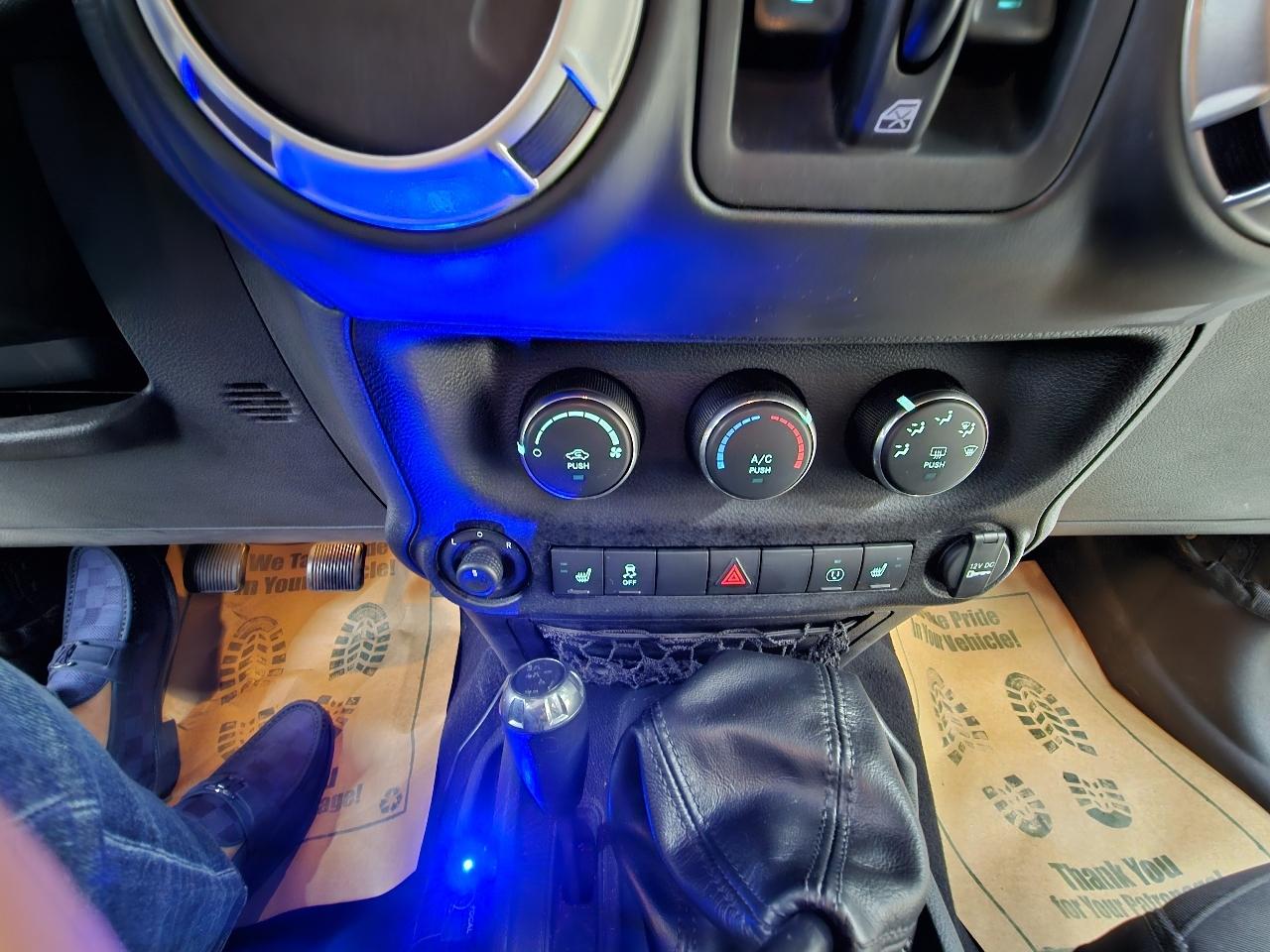 Jeep Wrangler Unlimited Sahara 4WD 2017