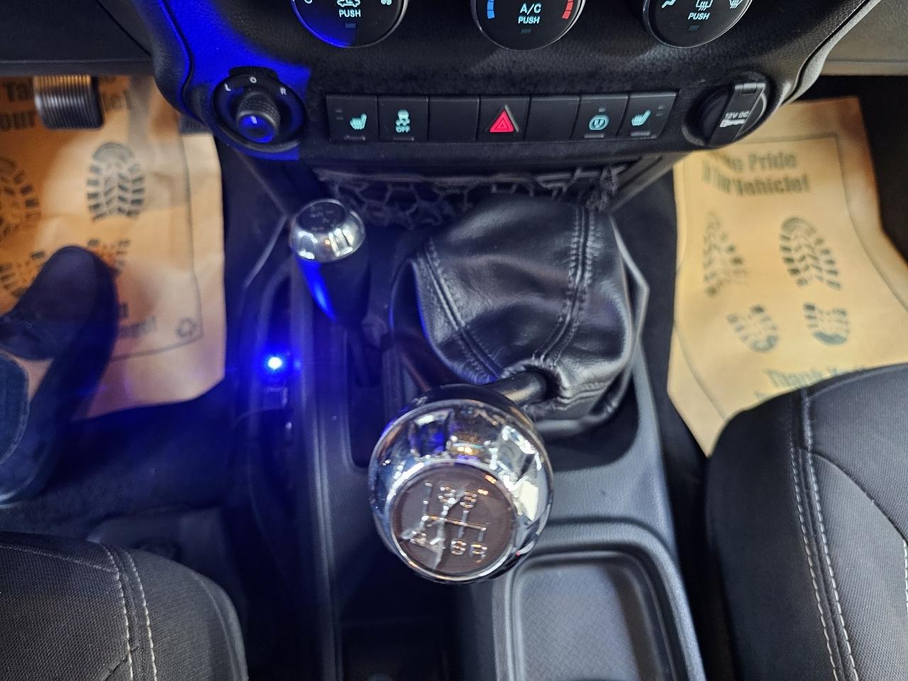 Jeep Wrangler Unlimited Sahara 4WD 2017