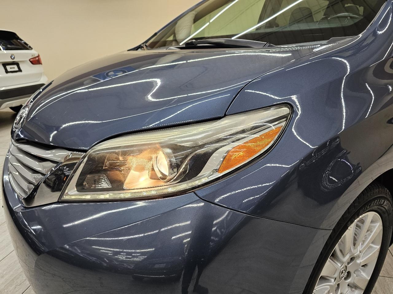 Toyota Sienna XLE FWD 8-Passenger V6 2015