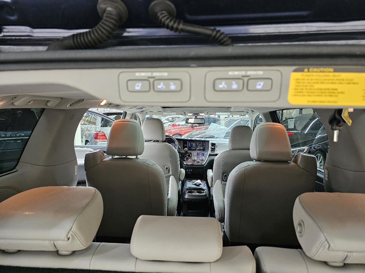 Toyota Sienna XLE FWD 8-Passenger V6 2015