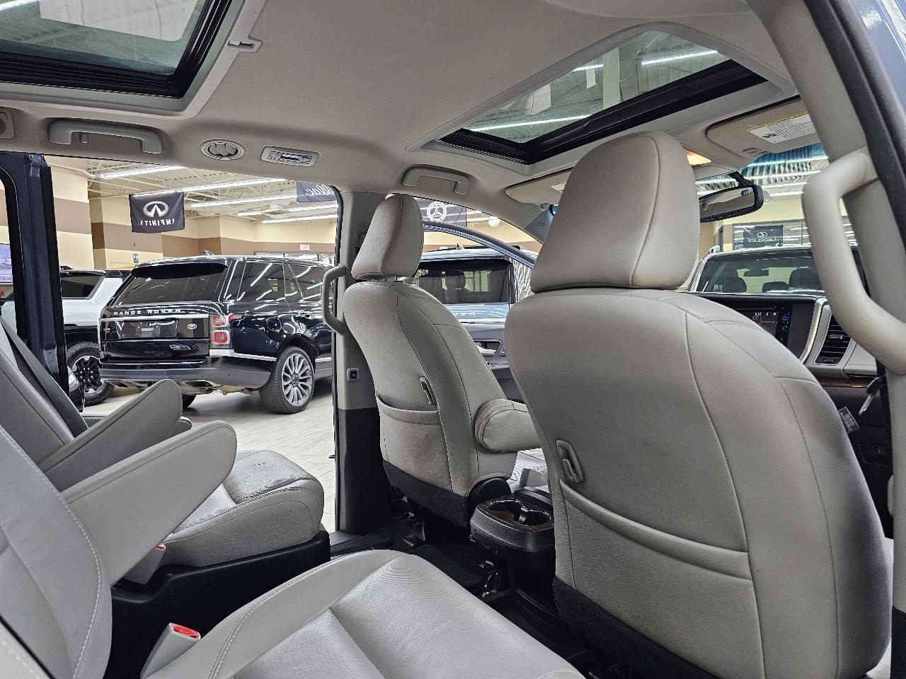 Toyota Sienna XLE FWD 8-Passenger V6 2015