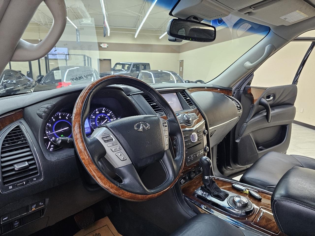 Infiniti QX80 4WD 2017