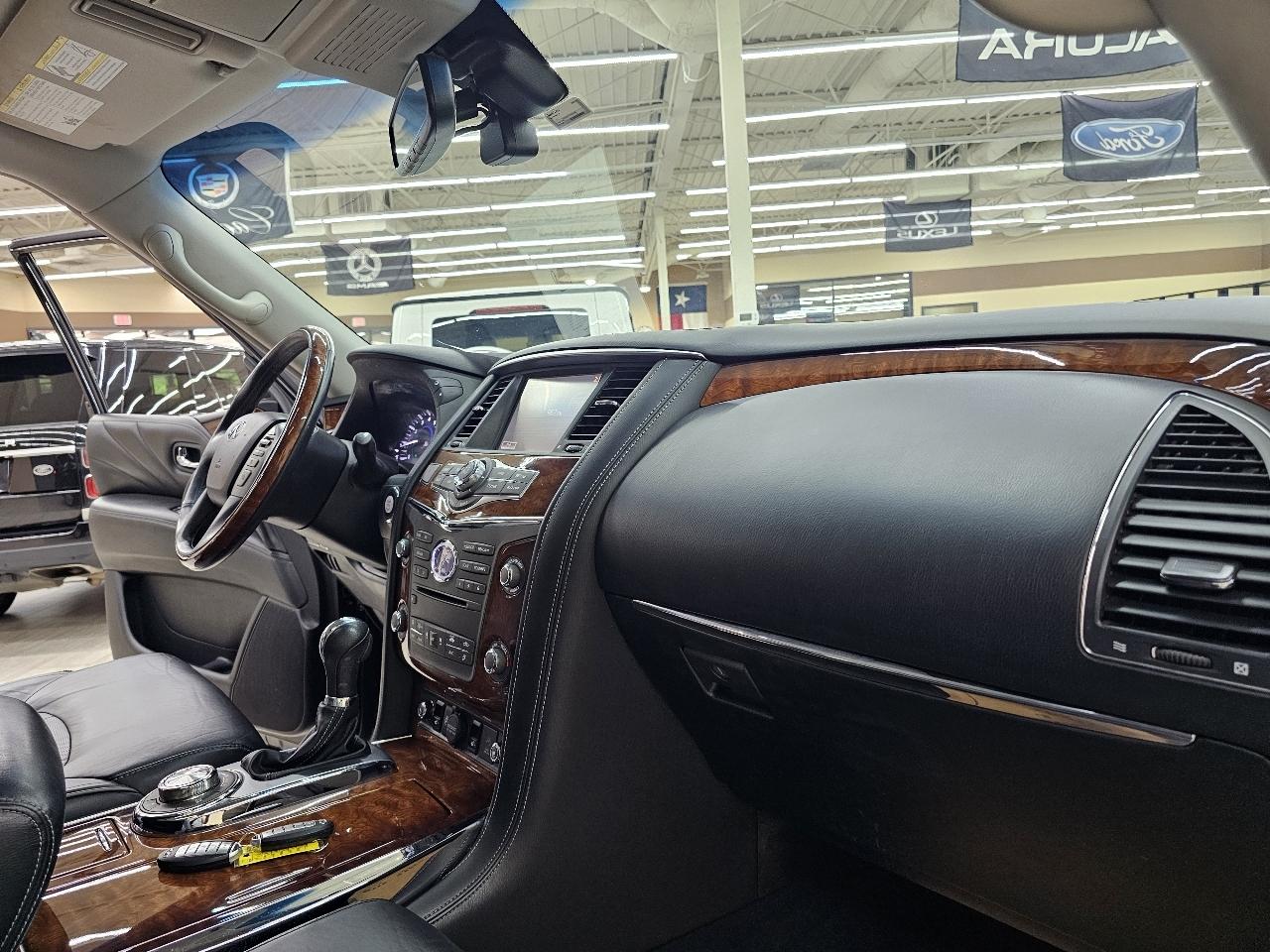 Infiniti QX80 4WD 2017