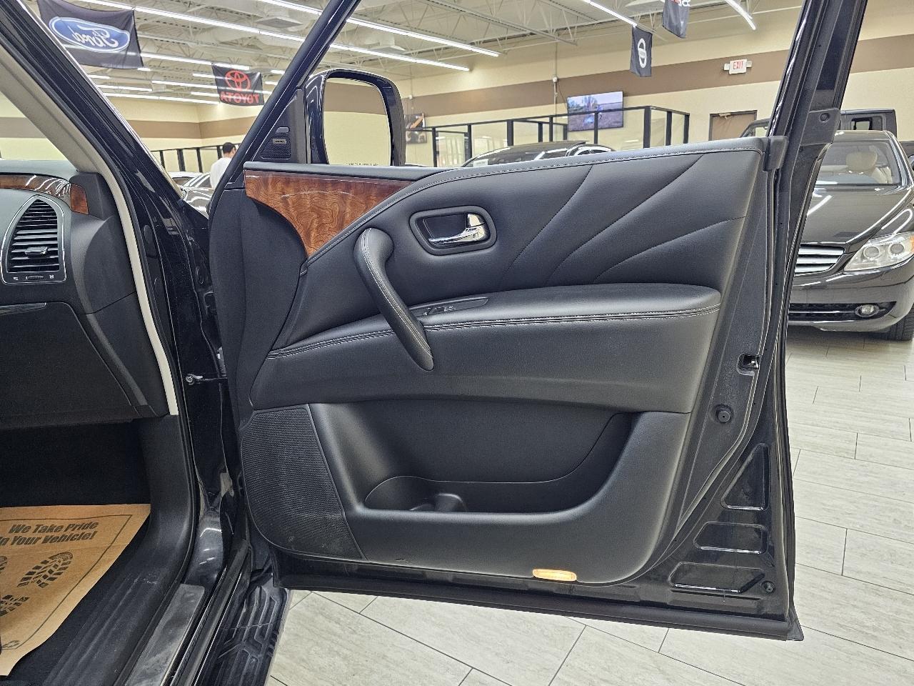 Infiniti QX80 4WD 2017