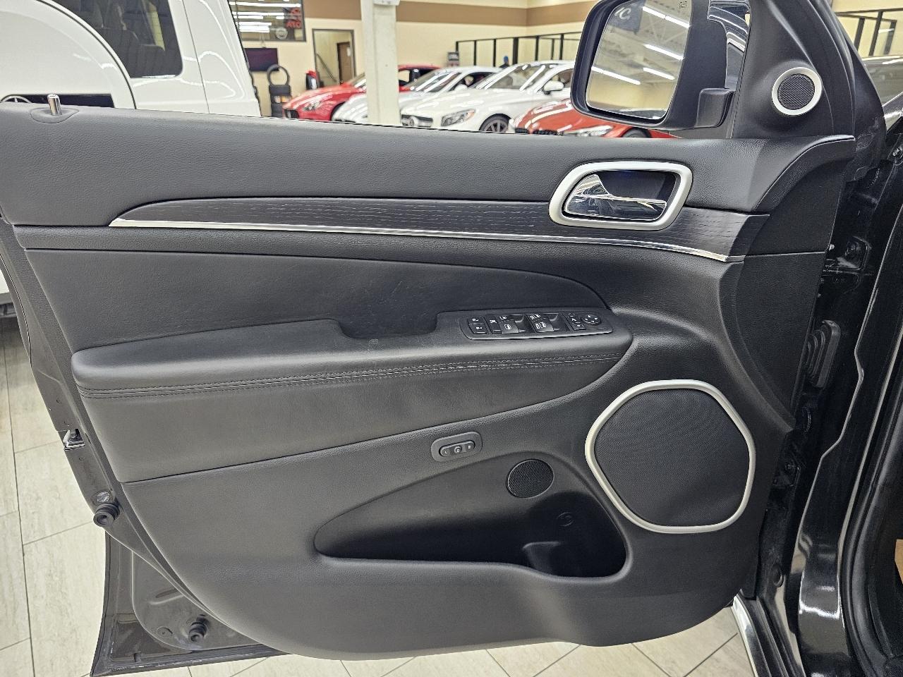 Jeep Grand Cherokee Summit 4WD 2014