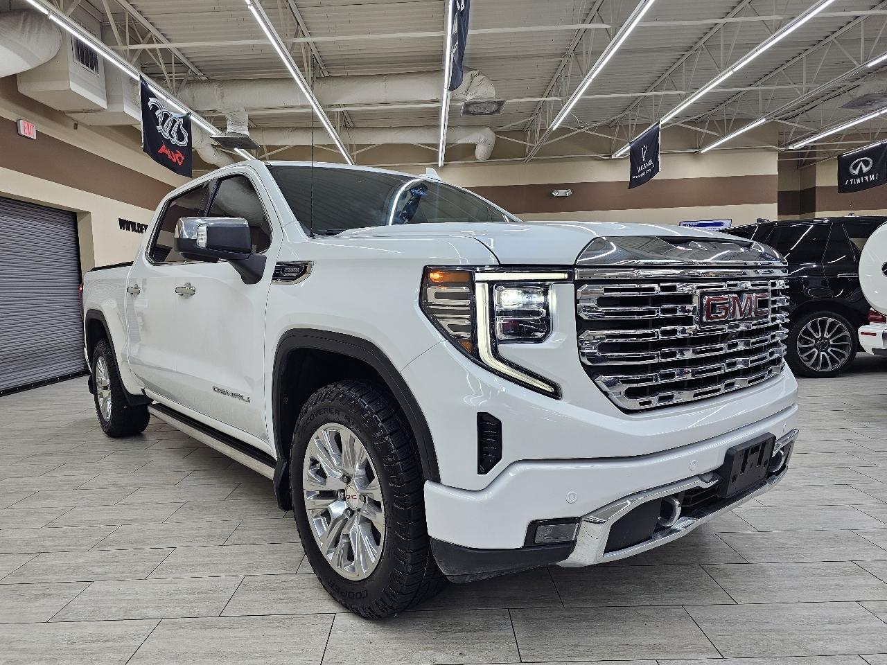 GMC Sierra 1500 Denali Crew Cab Short Box 4WD 2023