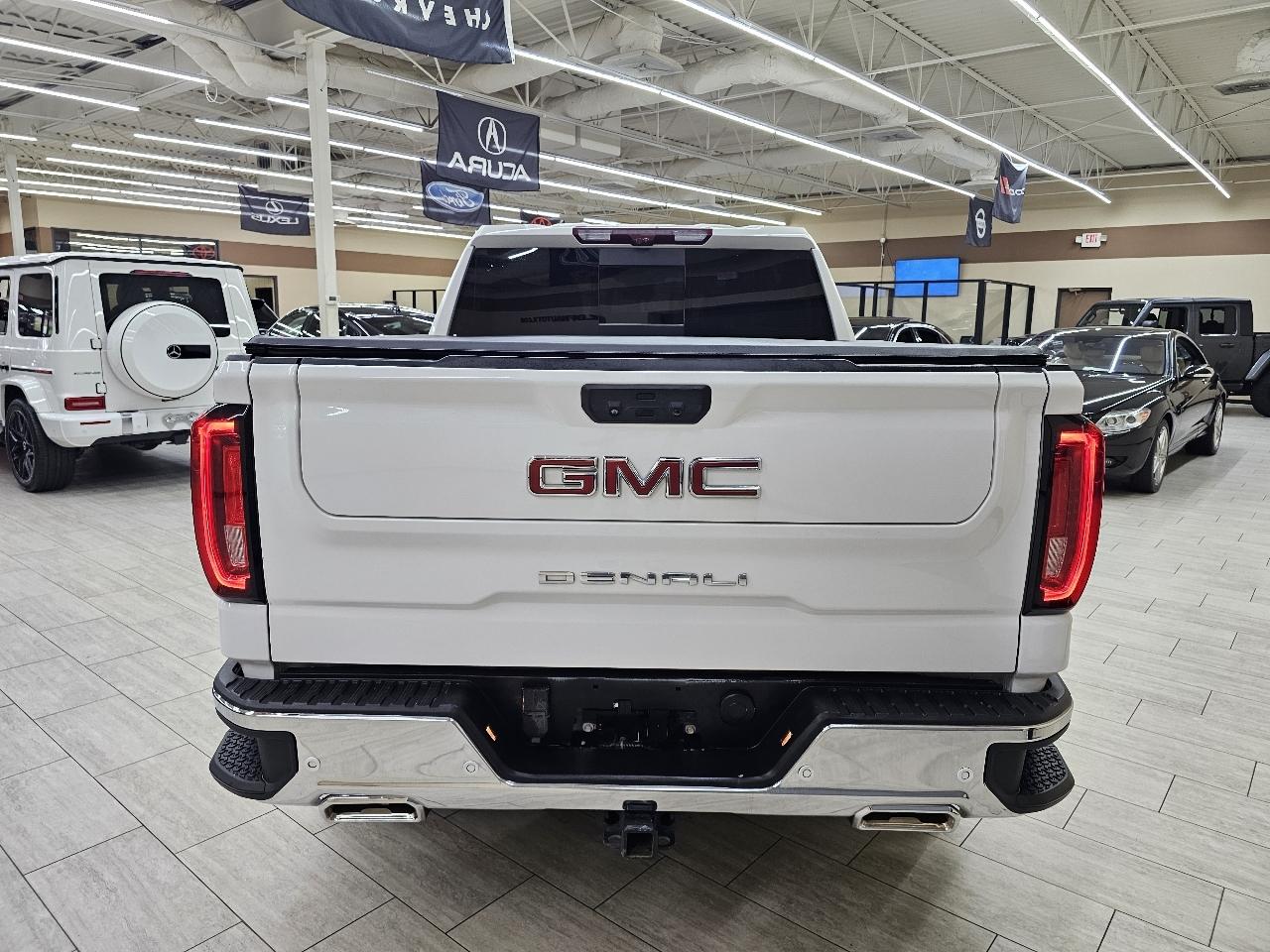 GMC Sierra 1500 Denali Crew Cab Short Box 4WD 2023
